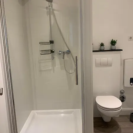 شقة Am Rhein بون