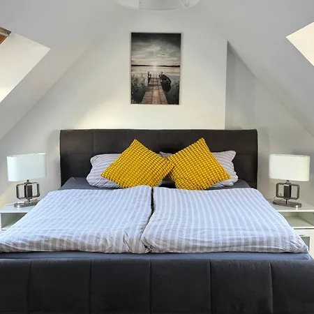 Am Rhein Apartment *